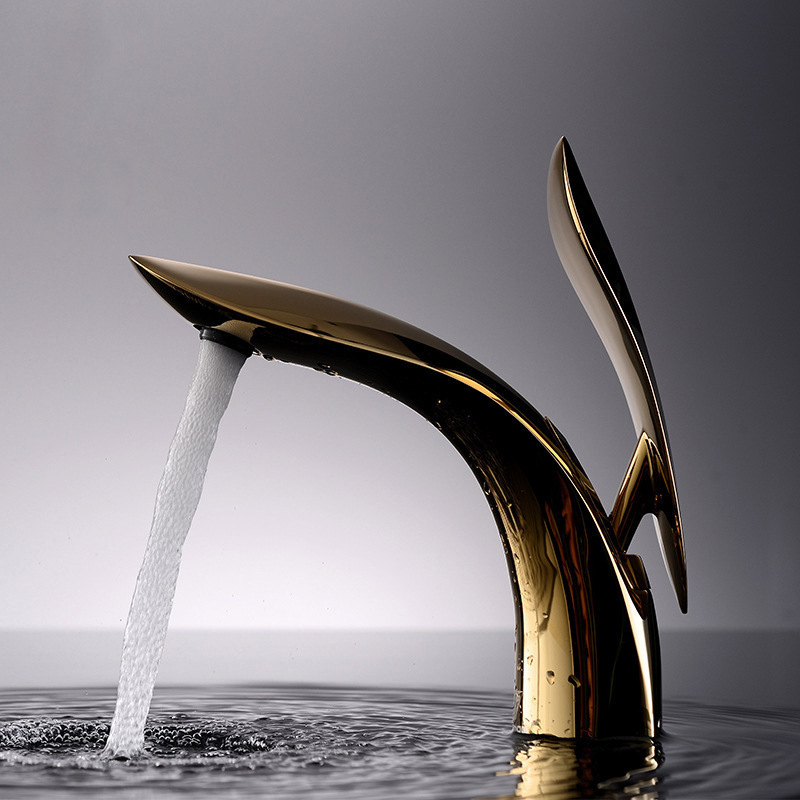 New Design Hotel Luxury upc Golden Single Handle Bathroom Basin Faucet