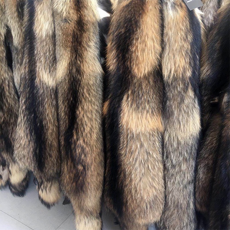 High quality natural raccoon and blue fox fur skin Pelt wholesale