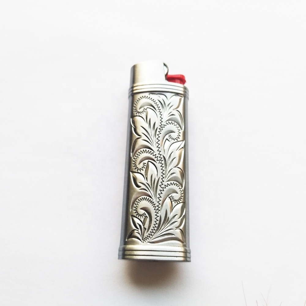 2020 New Fashion design cigarette accessory Metal lighter Cover Leather Lighter case