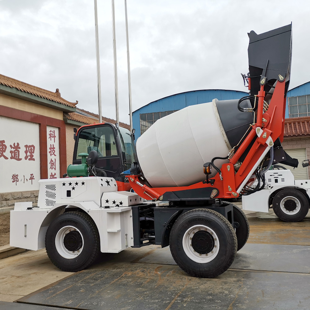 Small Self-Loading Concrete Mixer Truck with Reliable Engine New Mobile Self-Feeding Design in India