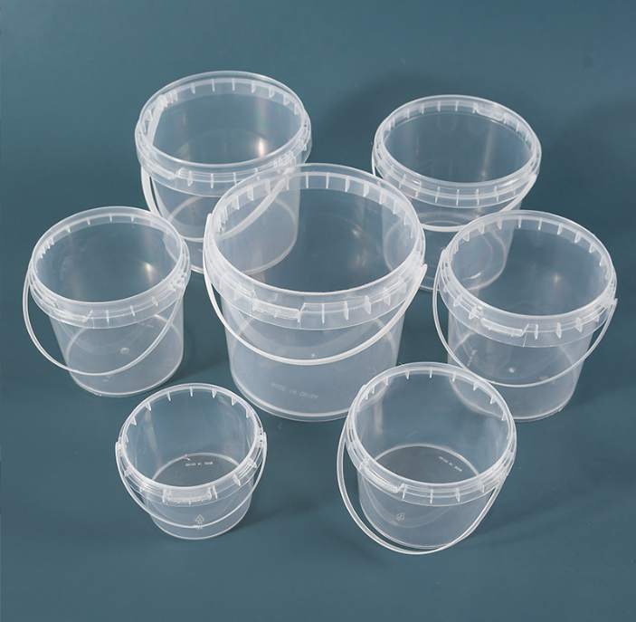 Food grade transparent plastic bucket with lid for food storage