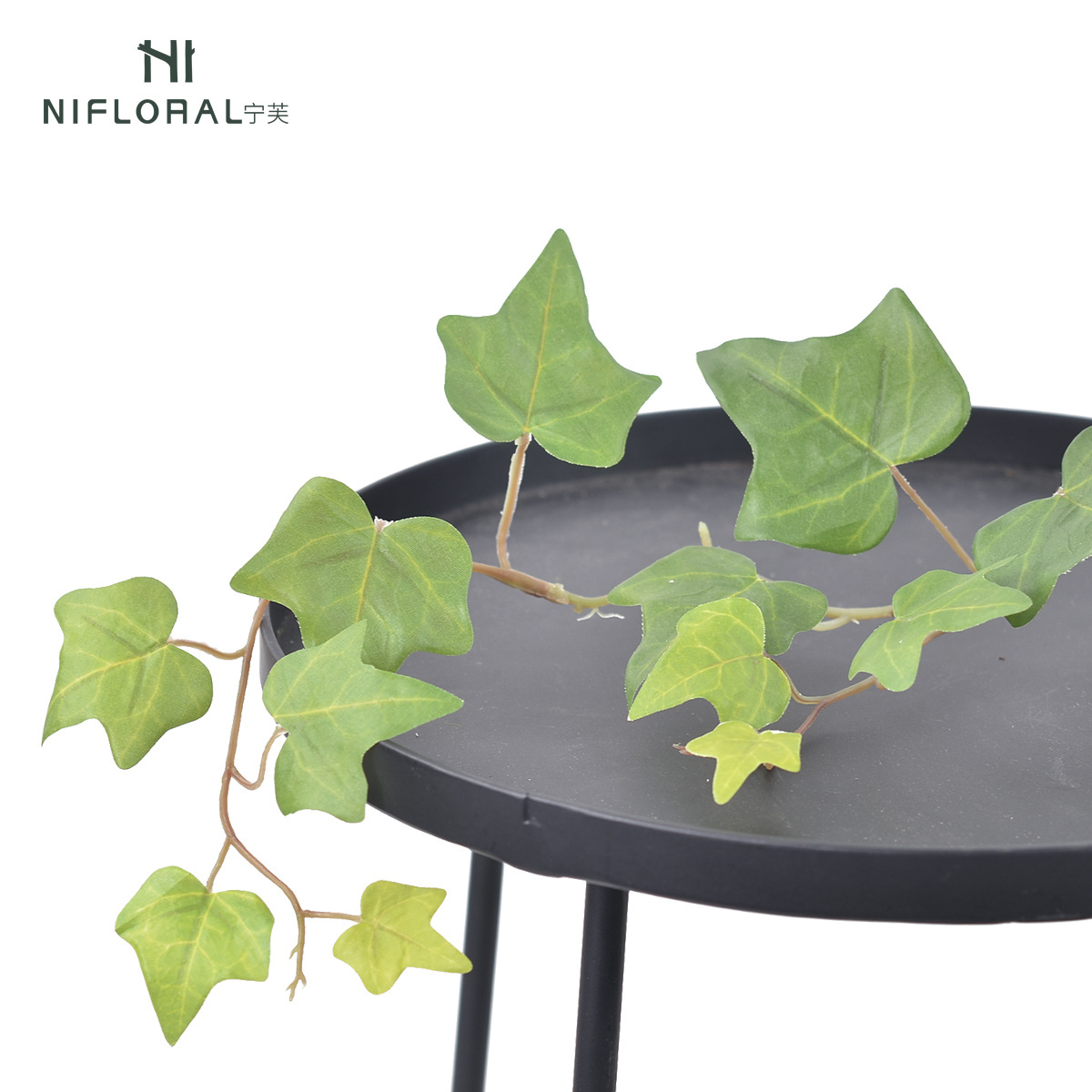 High Quality Fabric Green Leaves Hanging Vines Ceiling/Wall Decor Artificial Hanging Vine Plant