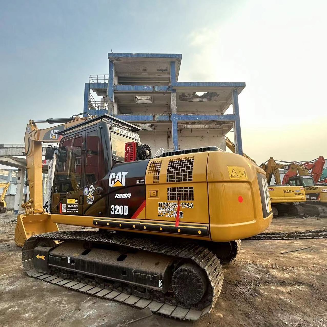 Nearly new 20 tons high quality Used CAT 320D in Reasonable Price  Crawler Excavator For Sale CAT 320D2/329D2/330D2