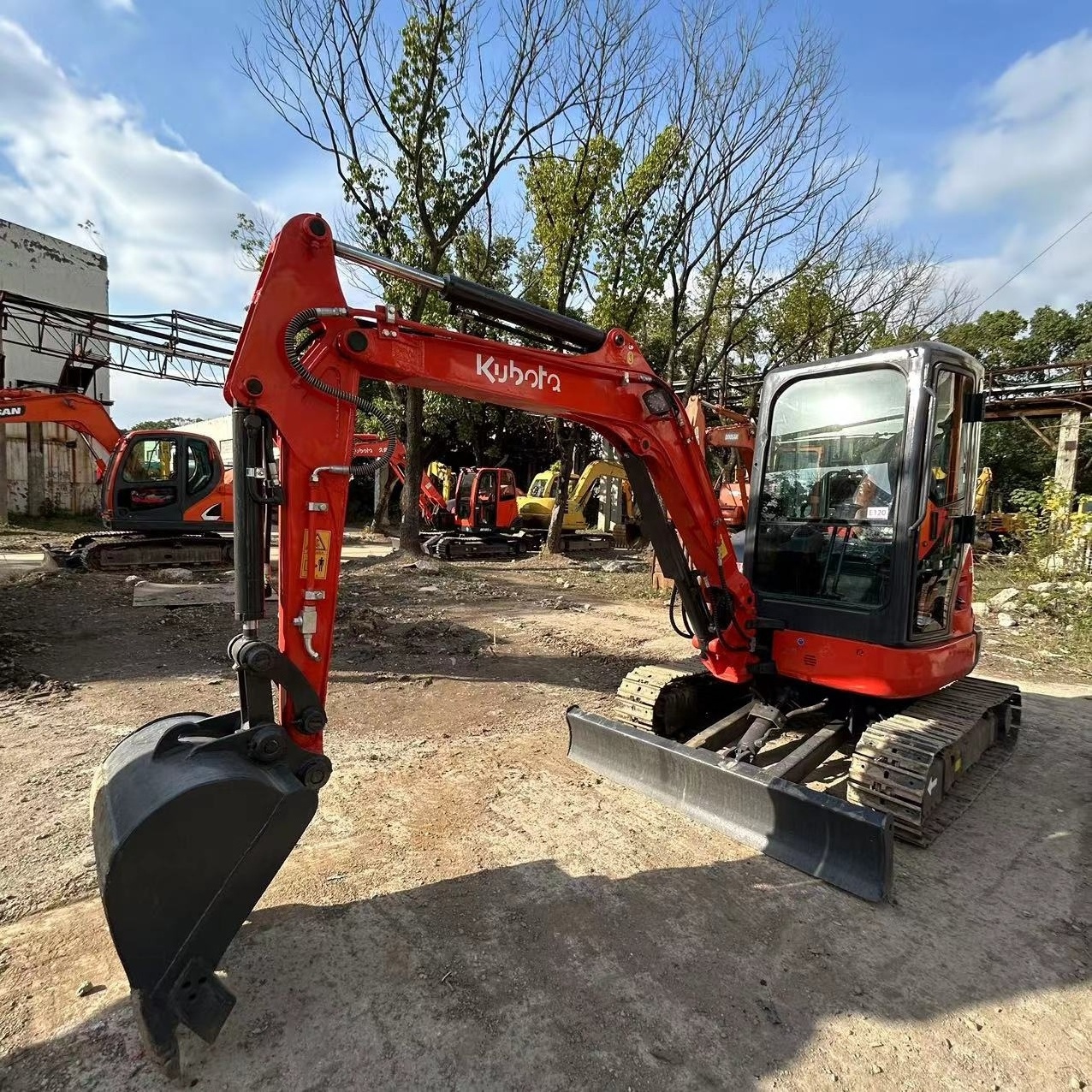 Excellent used  nearly new Japan Kubota U35 mini excavator with nice running hours cheap U15/U20  on hot sale