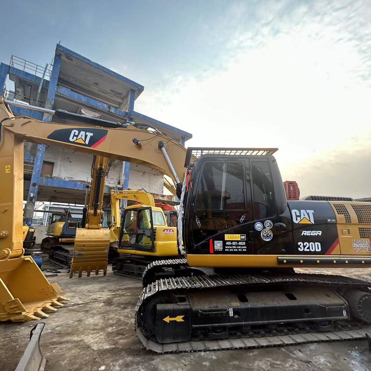 Nearly new 20 tons high quality Used CAT 320D in Reasonable Price  Crawler Excavator For Sale CAT 320D2/329D2/330D2