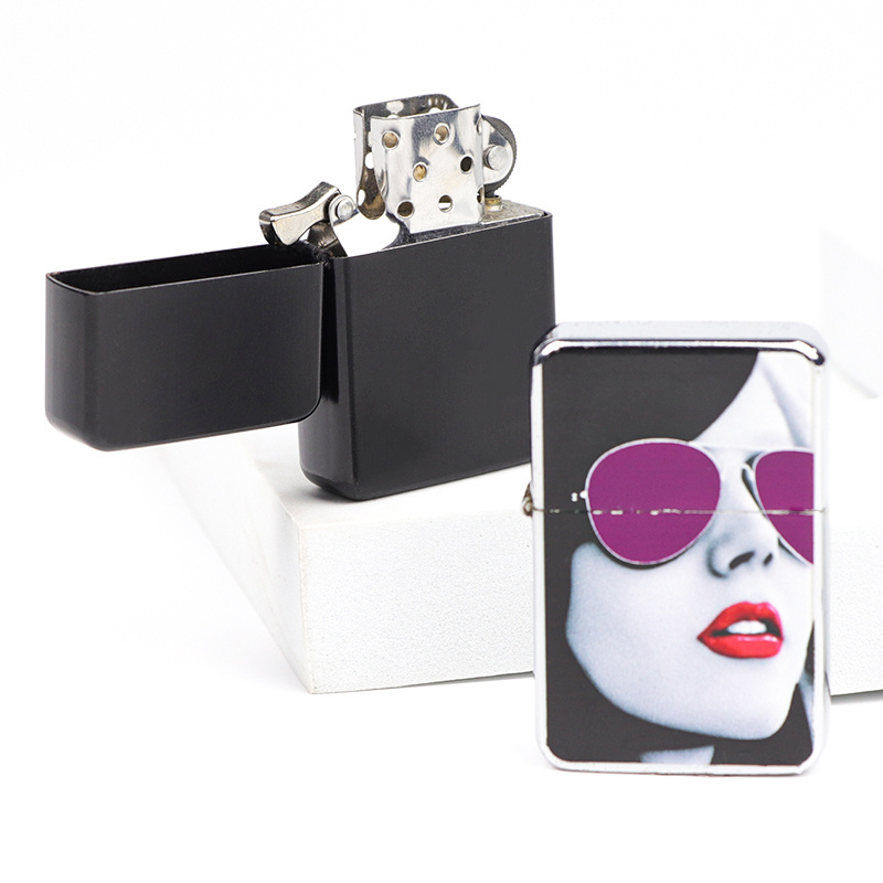 Wholesale Custom Silking Smoking Metal Flint Match Petrol Oil Windproof Refillable Lighter