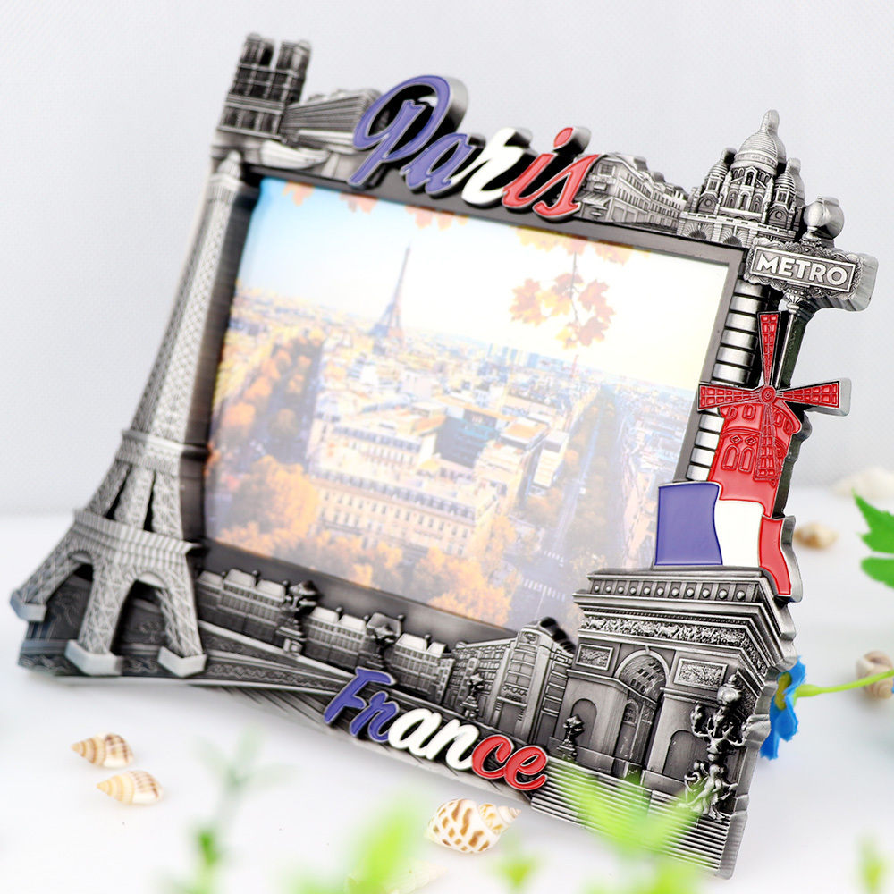 Custom New Design Mini Zinc Alloy Vintage Paris Souvenir Metal Table Stand Photo Picture Frame