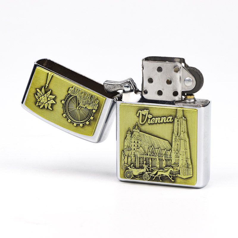 Customised engraved logo 3d oil metal lighter cigarette souvenir windproof kerosene lighter