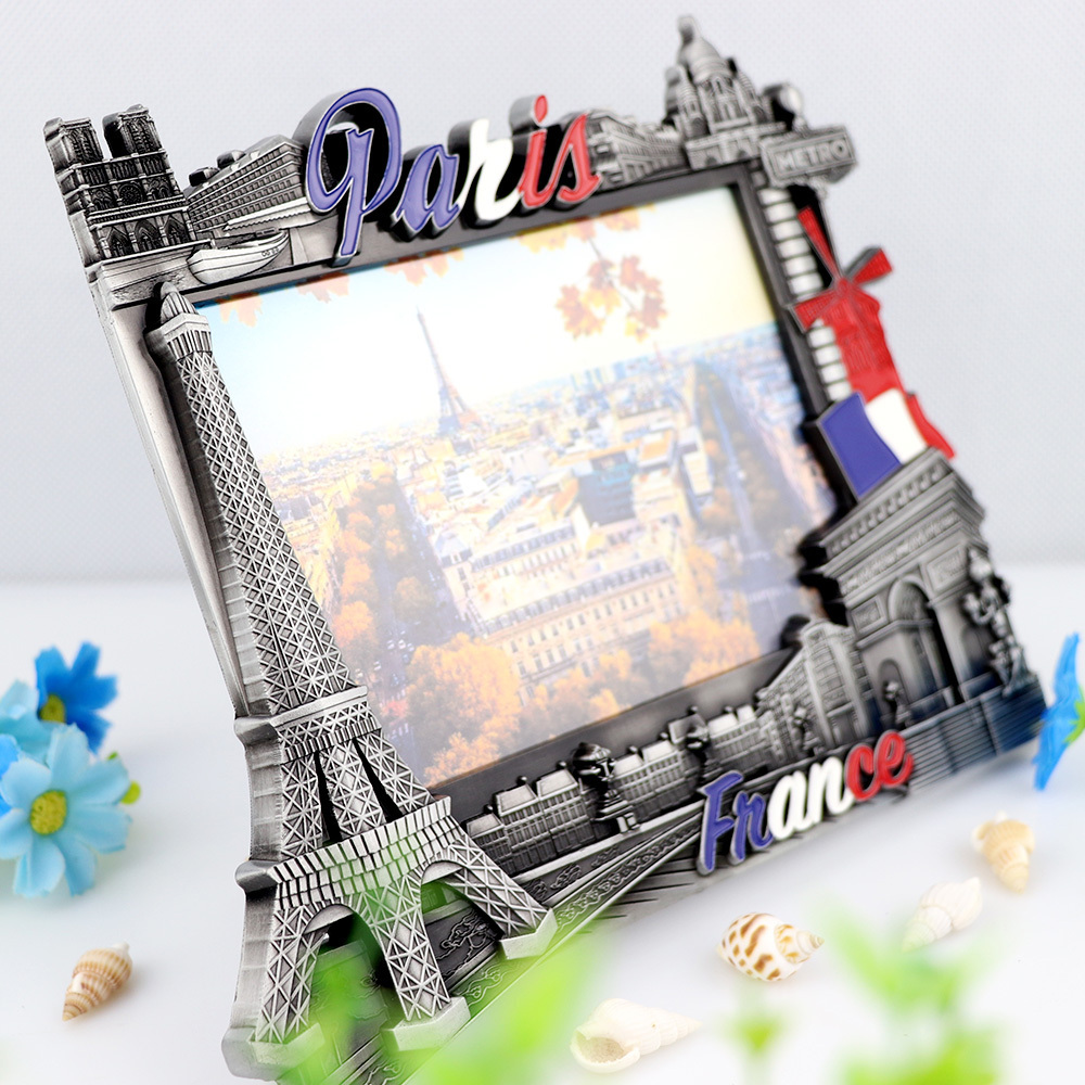 Custom New Design Mini Zinc Alloy Vintage Paris Souvenir Metal Table Stand Photo Picture Frame