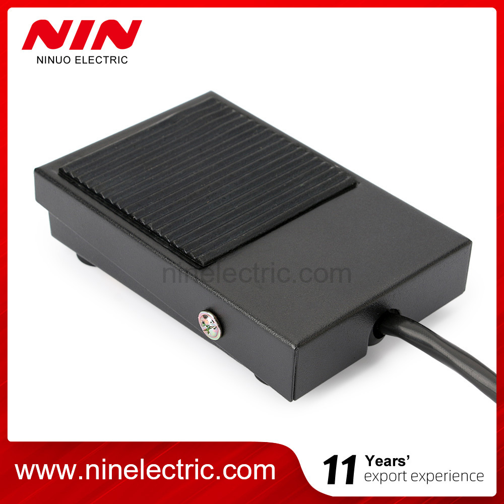 Foot Switch Momentary Industrial Pedal Switch Nonslip  Retardant Foot Pedal Switch with NO NC