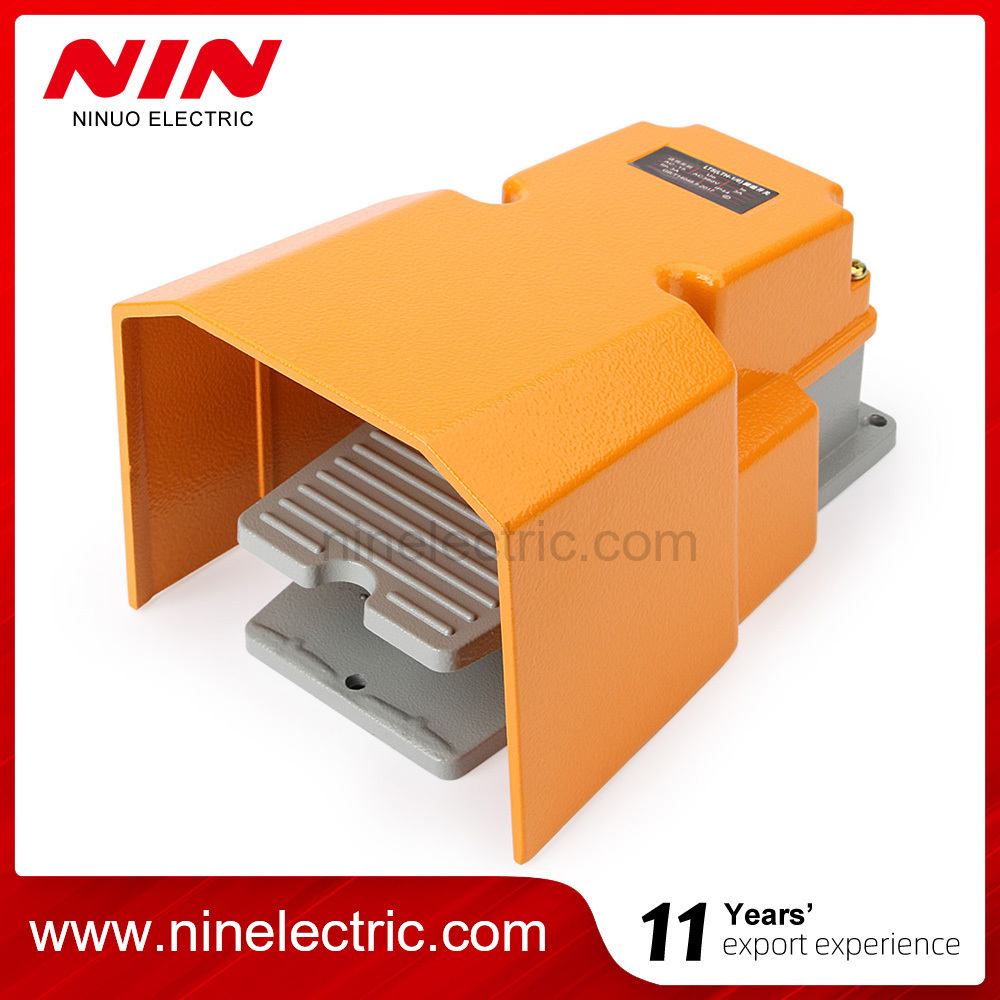 AC 250V 10A SPDT NO NC Nonslip Momentary Self-resetting Plastic Case Material Power Foot Pedal Switch