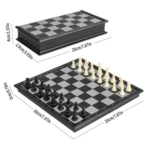 Magnetic Chess game set International Chess With Folding Board Plastic Chess game set for travel