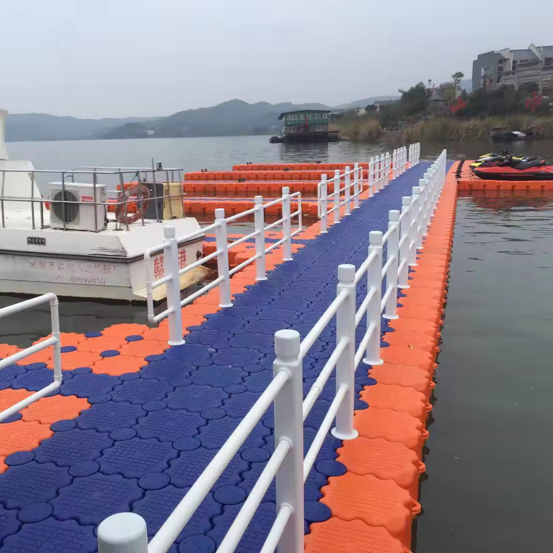 HDPE block modular cubes jetski boat dock marine plastic floating pier drive On dock boat lift floating walkway bridge