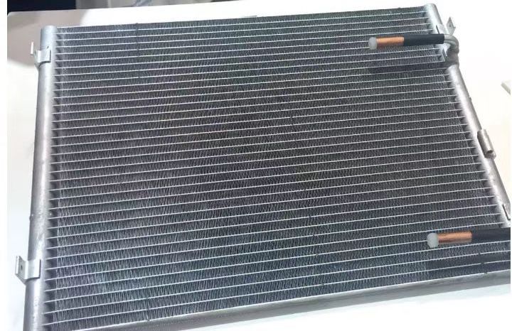 Factory directly supply low price high quality aluminum finned microchannel condenser heat exchanger for car