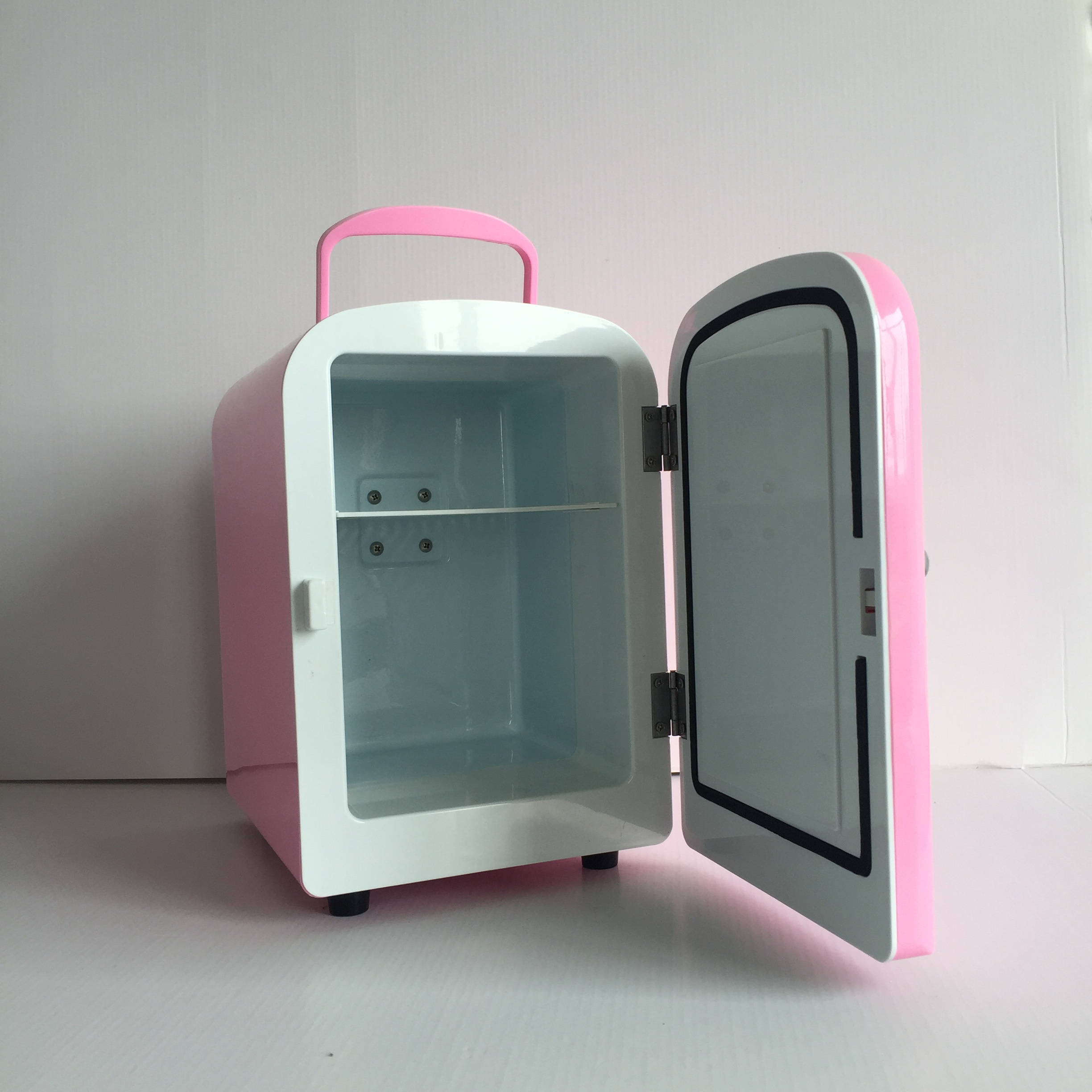 hotel mini bar fridge 4L mini car fridge 12v mini fridge for makeup