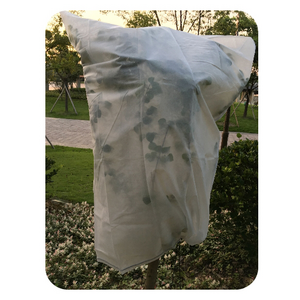 PP Non Woven Fabric Fruit Tomato Banana Bunch Cover Garden Plant Protection Cover For Winter