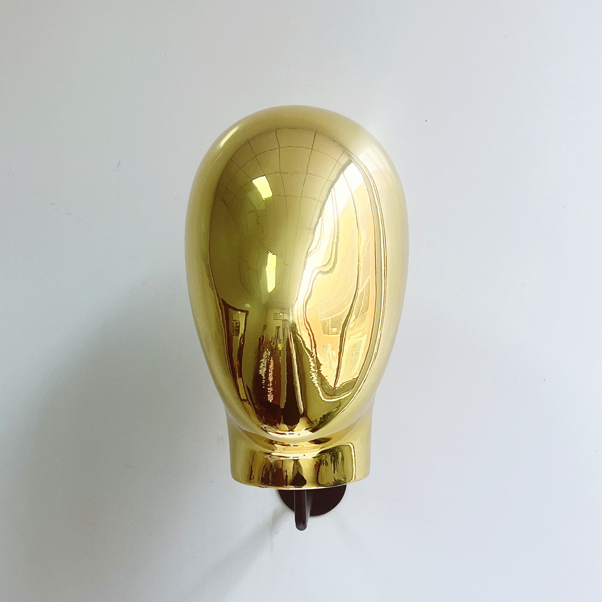 Wholesale chrome gold wall mounted dummy faceless hair wig mannequin head holder displays