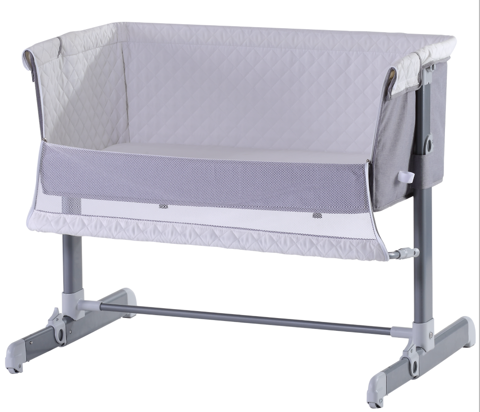 Europe iron multifunctional bed side bassinet cot newborn baby sleeping bedside crib with wheels