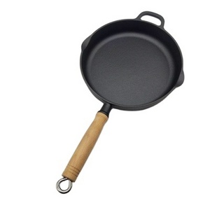 Cast iron cookware frying pan with removable handle