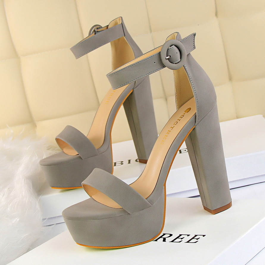 European and American style Solid Color High Heel Shoes Good Quality Sexy Wedges Platform Women's Pumps Shoes