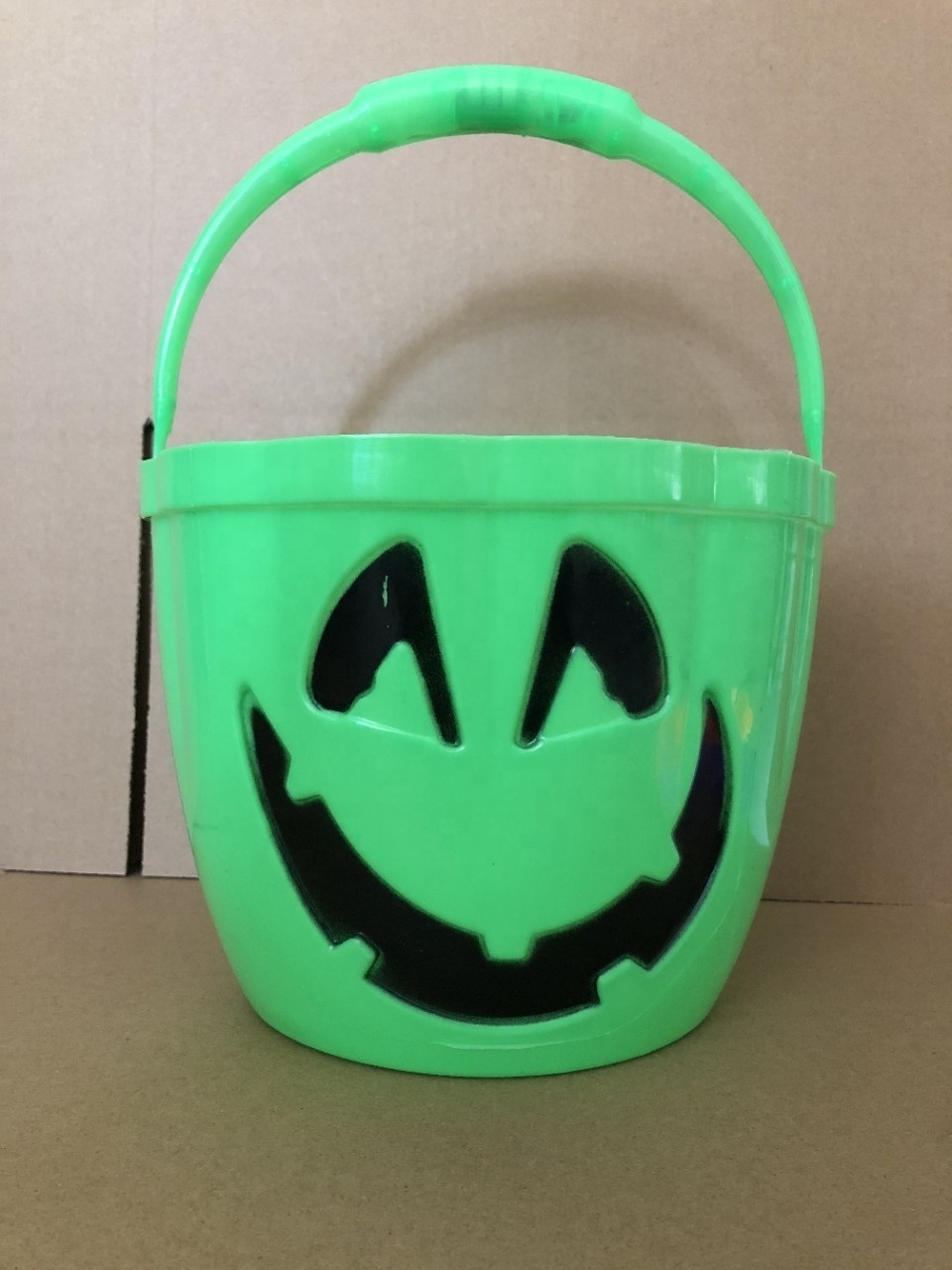 New Design Cheap Rgb Led Halloween Flashing Light Up Pumpkin Candy Pumpkin Bucket For Halloween Decor Kids