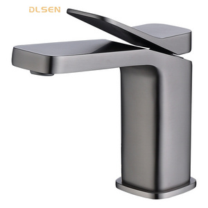 Popular Rv Commercial Deck Mount Installation Brass Water Taps Bathroom Faucet Tap Lavatory Basin Faucet Mixer