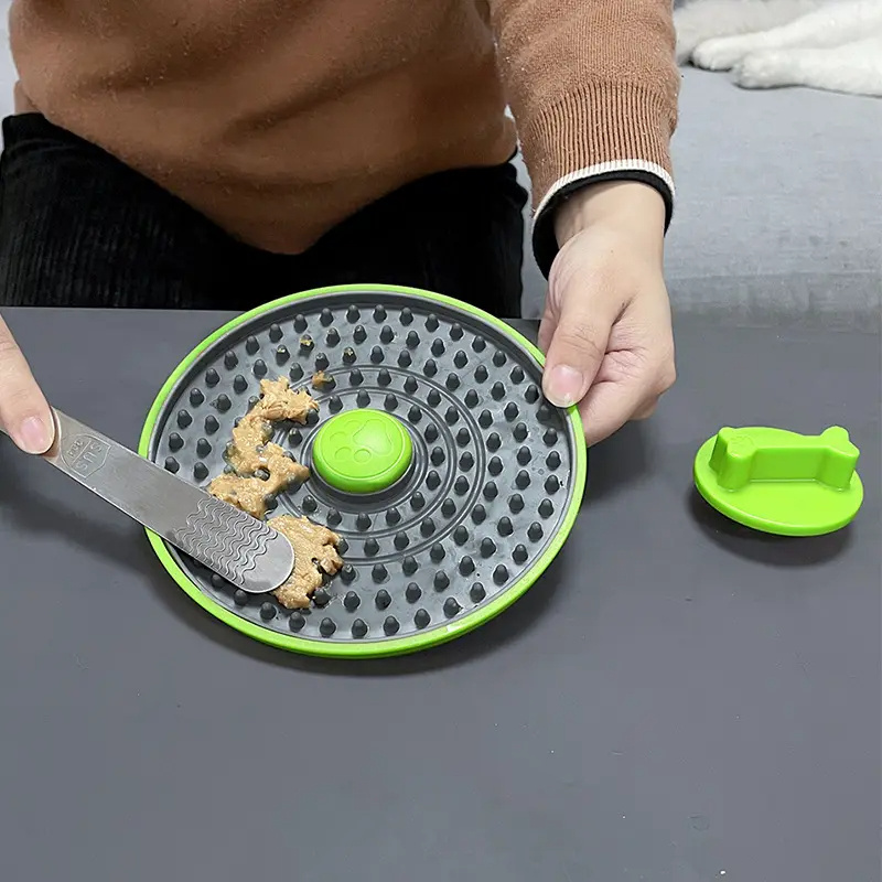 Dog Crate Lick Plate for Dogs Slow Feeder Mat Dog Bowls Cage Training Tool for Puppy Pet Reduce Anxiety Training Supplies