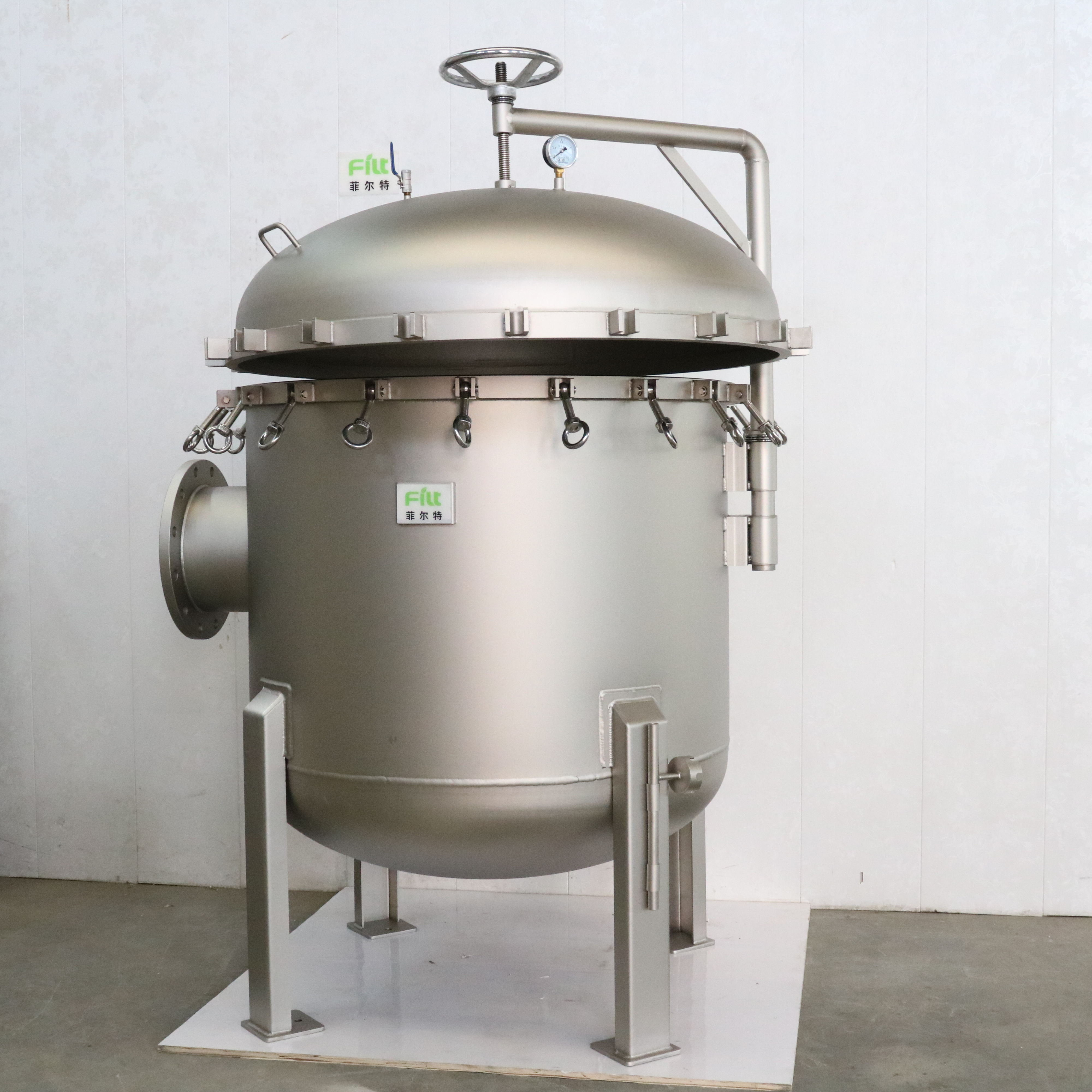 Liquid/oil/wine/beer/honey/syrup/paint filtration machine Stainless Steel multi Bag Filter Housing