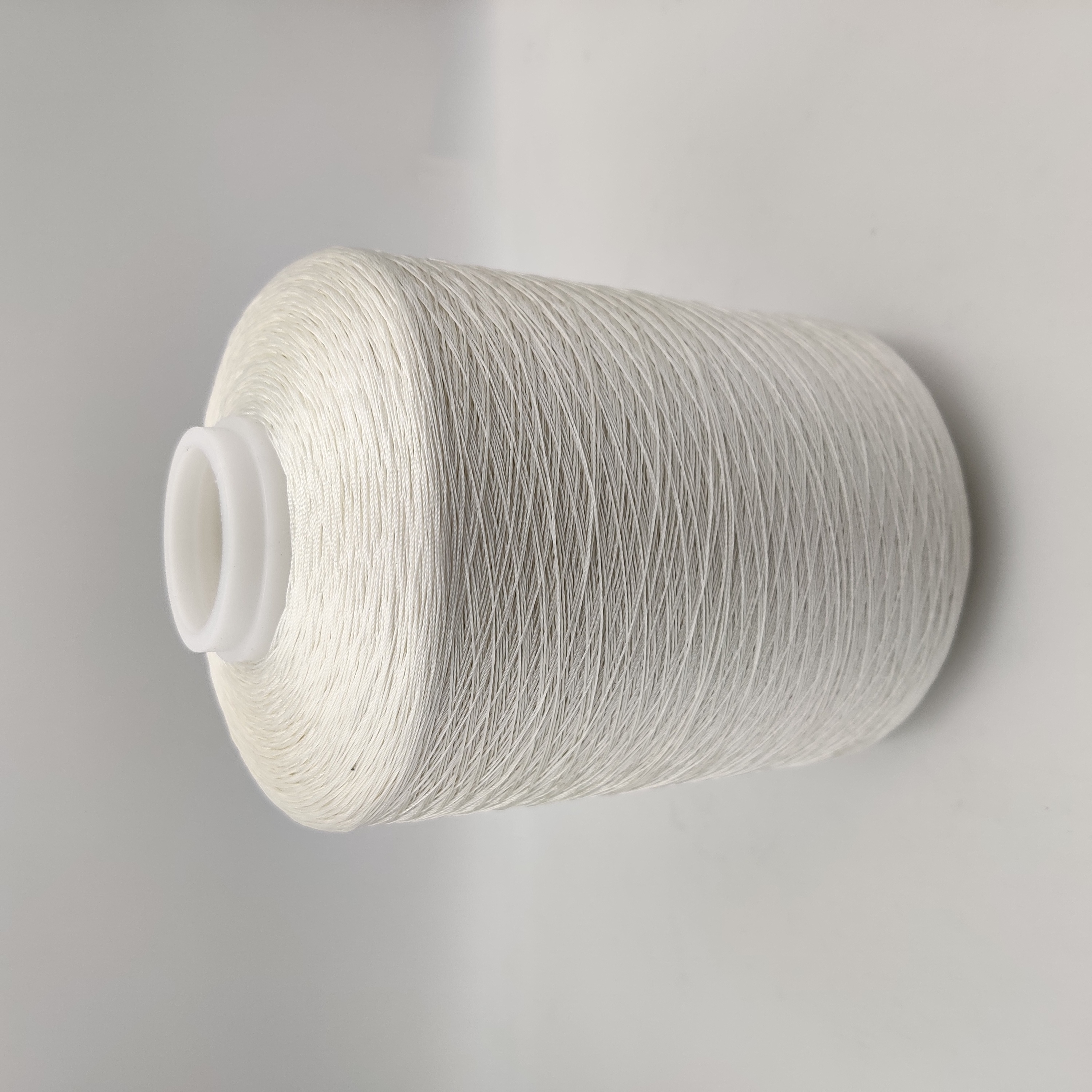 Factory Hot Selling High Tenacity raw white nylon 6 nylon 66 bonded polyester thread 92