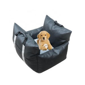 New Luxury Portable Travel Seat PU Fabric Pet Cat Dog Car Bed Seat Booster Seat Carrier with Saftey Tethers