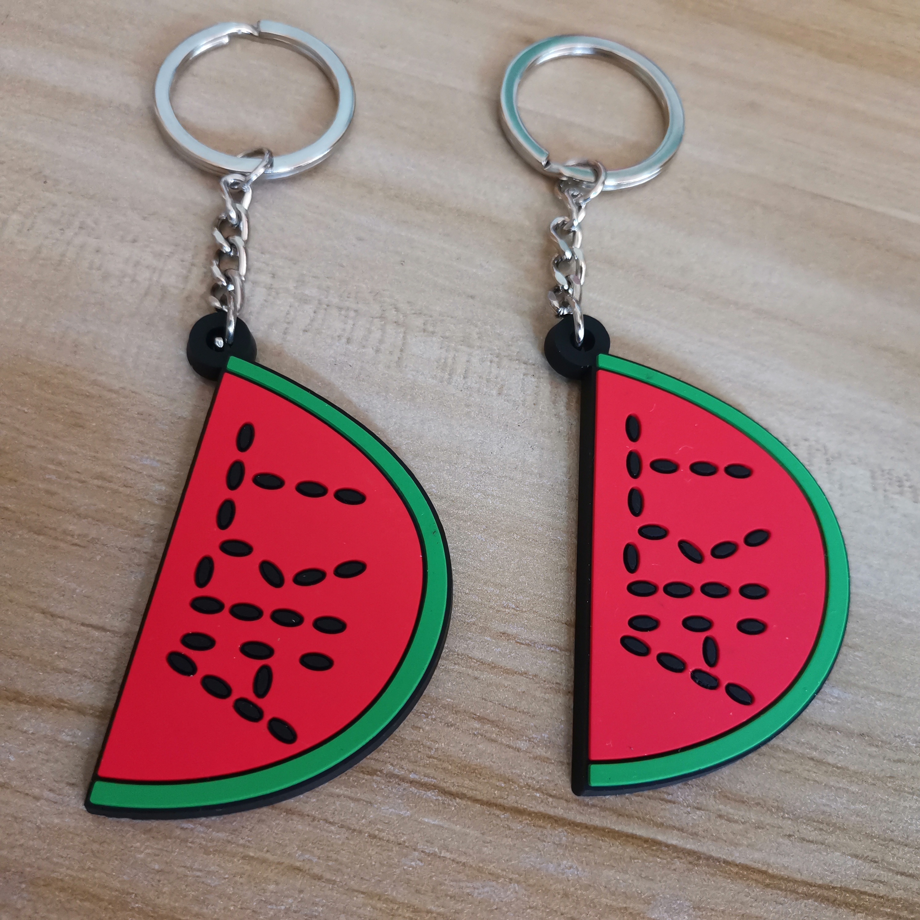 Free Samples custom promotion gift keychain with 2D/3D pvc keychain machine