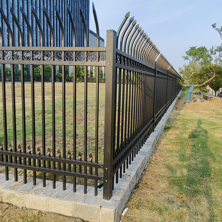 Best-Selling Powder Coated Galvanized Wrought Iron Railing Fence Villa Square Tube Fence Design Pakistan