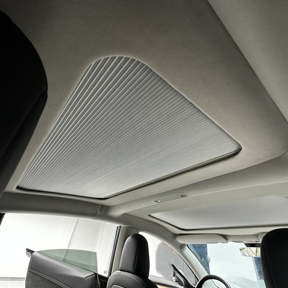 Hot sale car accessories Model 3 retractable roof sunshade sunroof roof shade