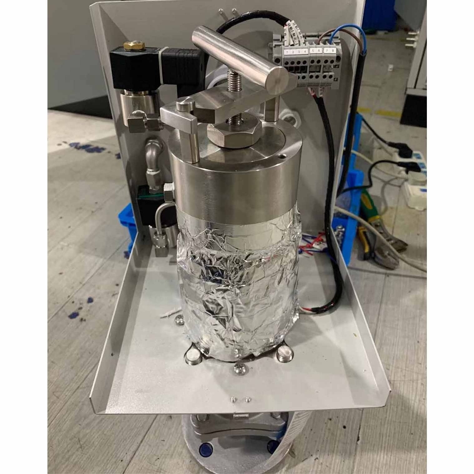 CEMS for Continuous Monitoring Emissions of SO2 NOx O2 to Conform to Environmental Regulations