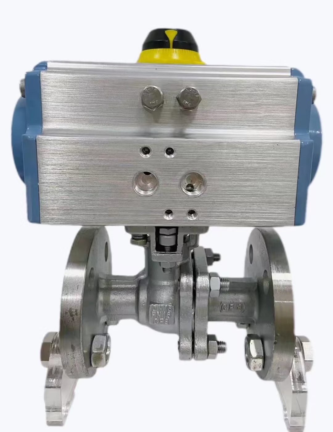 Pneumatic flange ball valve