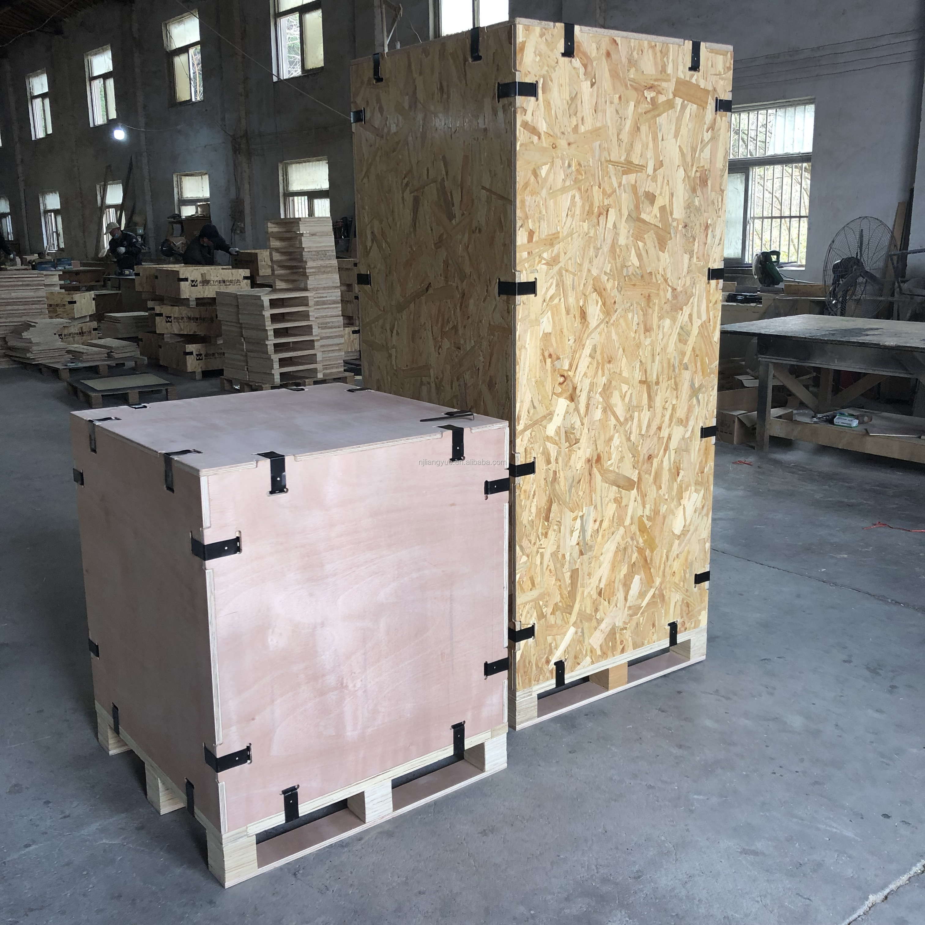 Pallet crates can also be easier to stack and store more so if choosing collapsible crates From China Manufacturer