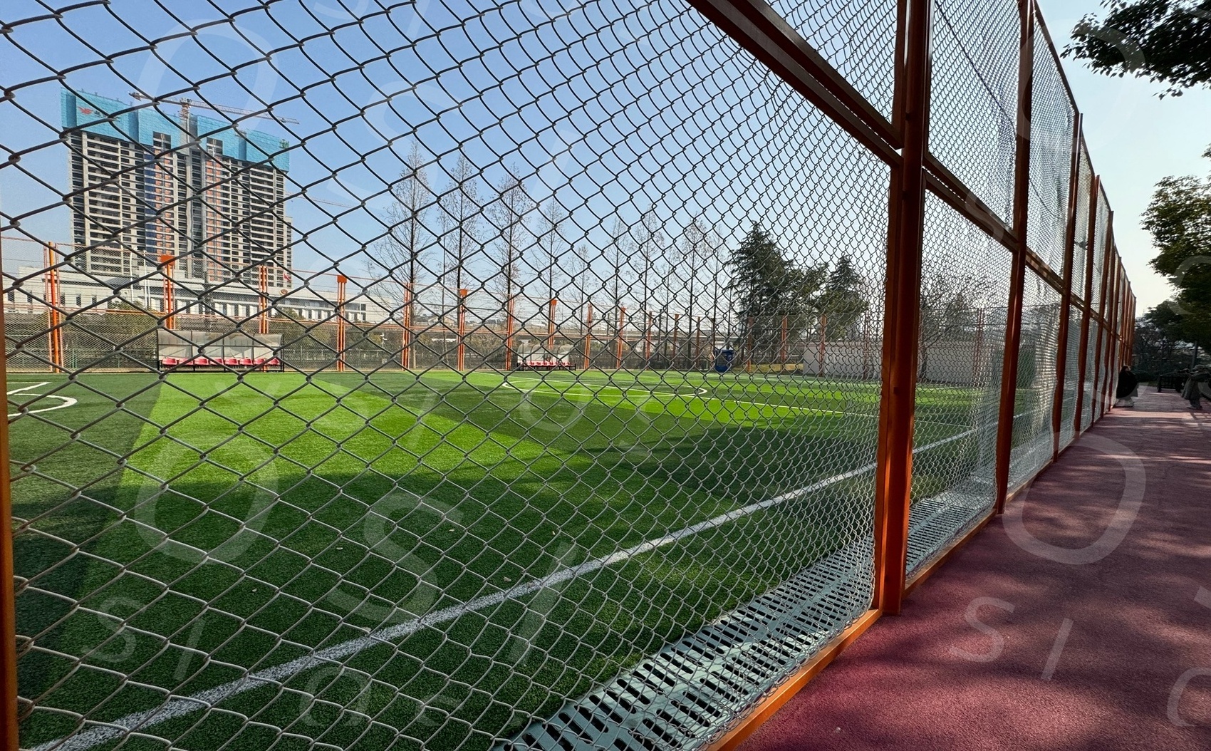 Osi Futsal Soccer Court Steel Fence Football Field Green Artificial Turf Football Match Venue for sale