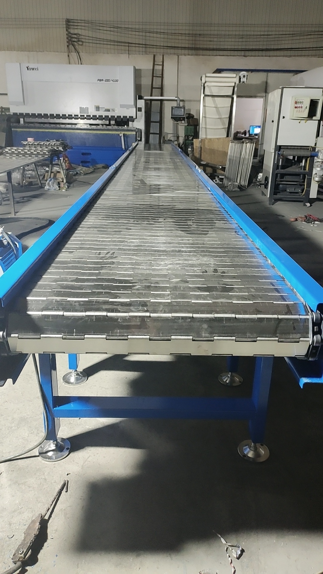 Factory Selling Heat Resistant Stainless Steel 304/316 Chain Slat Conveyor System