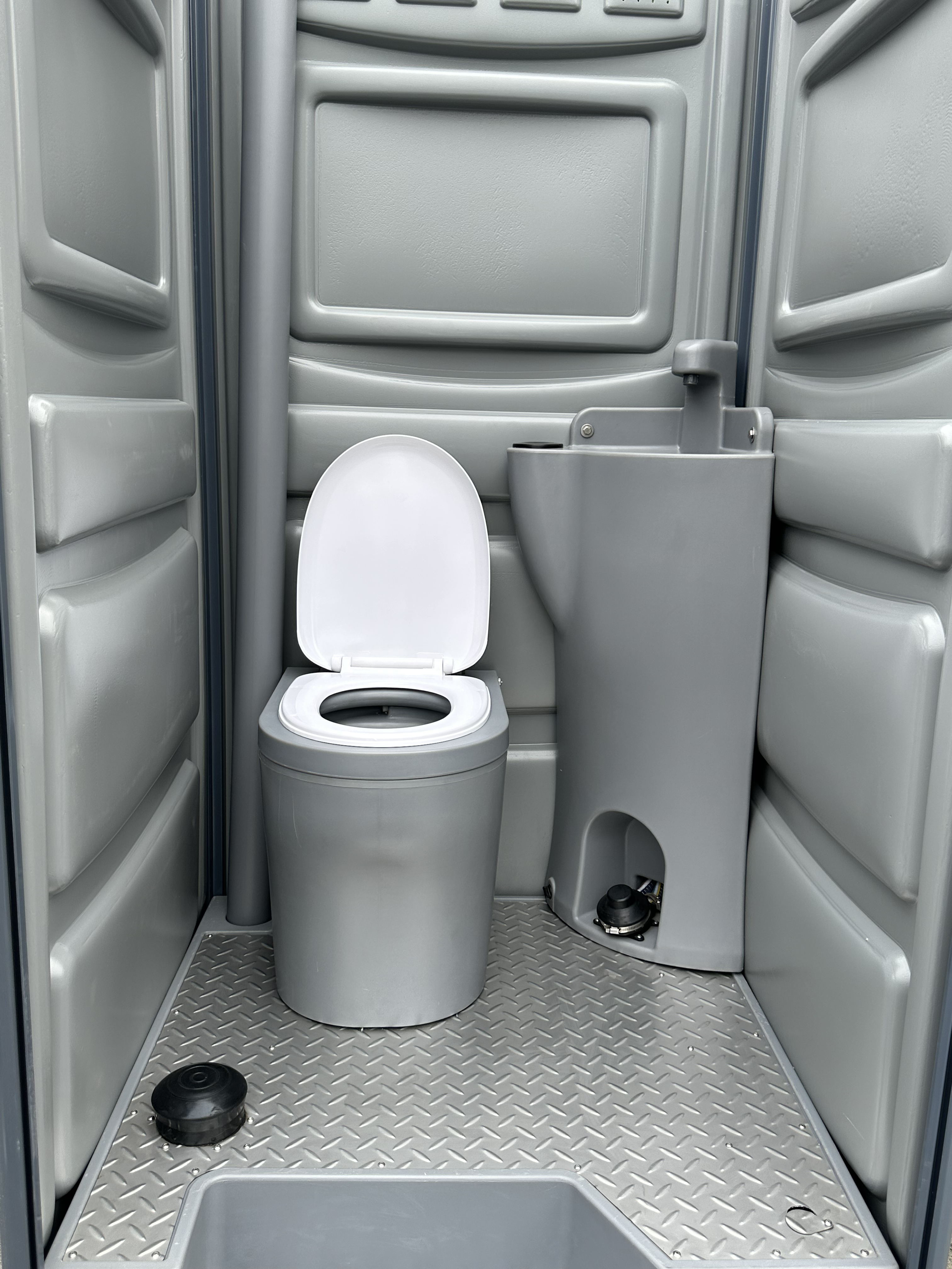 2023 Hot Sale HDPE Portable Toilet Outdoor Portable Cabin Toilet For Sale