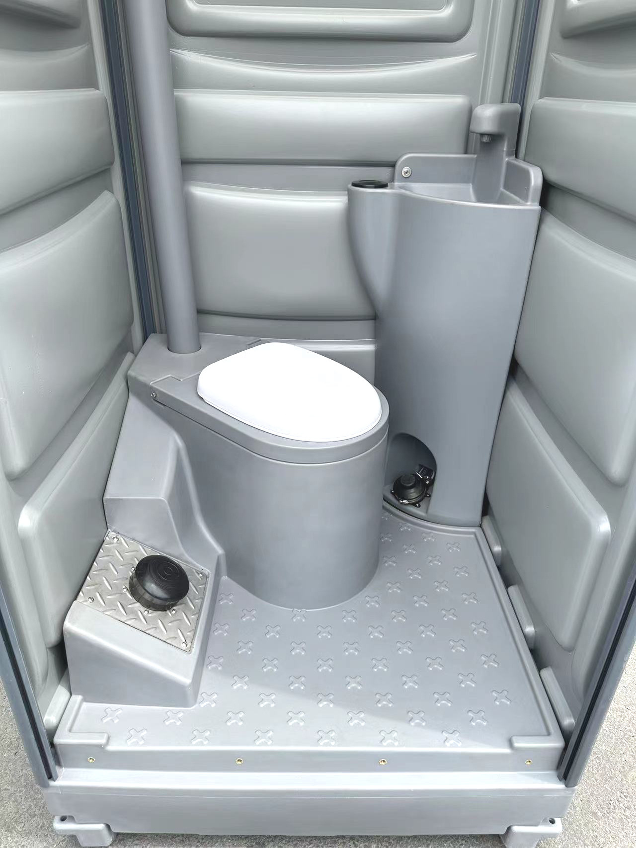 New design prefabricated plastic portable toilet emergency temporary mobile toilet for selling