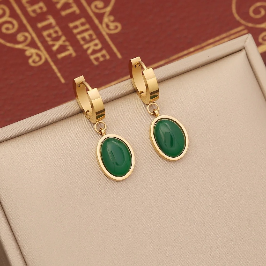 Free samples 2023 New Women Glamour Stainless Steel Green Stone Earring Necklace Joyeria De Acero Inoxidable