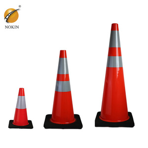 wholesale 28 inch collapsible plastic road safety barrier with sleeve led orange rubber PE PVC traffic cones