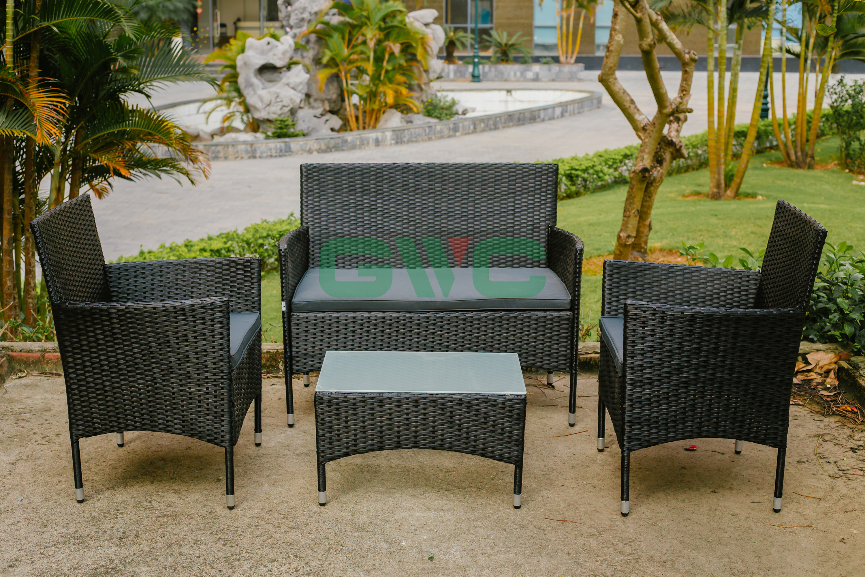 WS401 Made In Viet Nam Patio Sofa Set 4 Pcs Outdoor Furniture Set PE Rattan Wicker Cushion