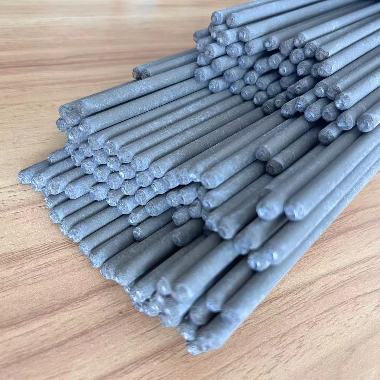 Excellent weldability China welding electrode welding rods 7018 welding electrodes e4303