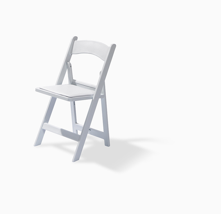 Wholesale Wedding Folding White Chair Plastic Hotel Furniture Chair Wedding and Garden Wimbledon Resin Folding Chair Modern