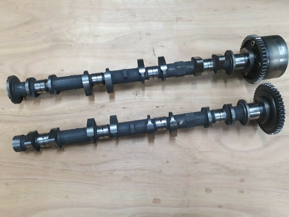 Performance Camshaft for Nissan Altima Bassara Elgrand E52 Frontier Murano Serena X-Trail QR25 2.5L Camshafts