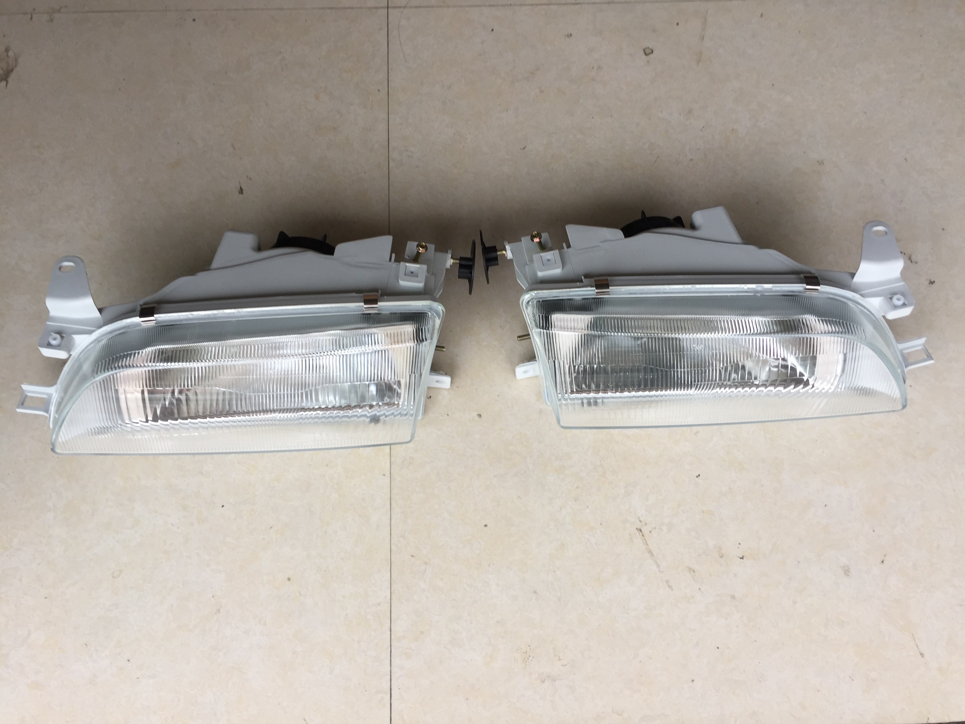 Fit For Toyota Corolla AE100 headlights 1993-1997 OEM 81110-1E280A 81115-1E550A Other Headlights AE100 AE101