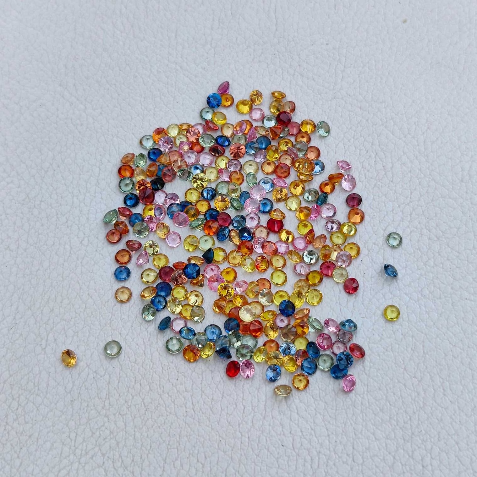 Wholesale Price AAA Quality Multi Rainbow Sapphire Stone Natural 2mm Diamond Cut Round Faceted Loose Gemstone For Jewelry Making