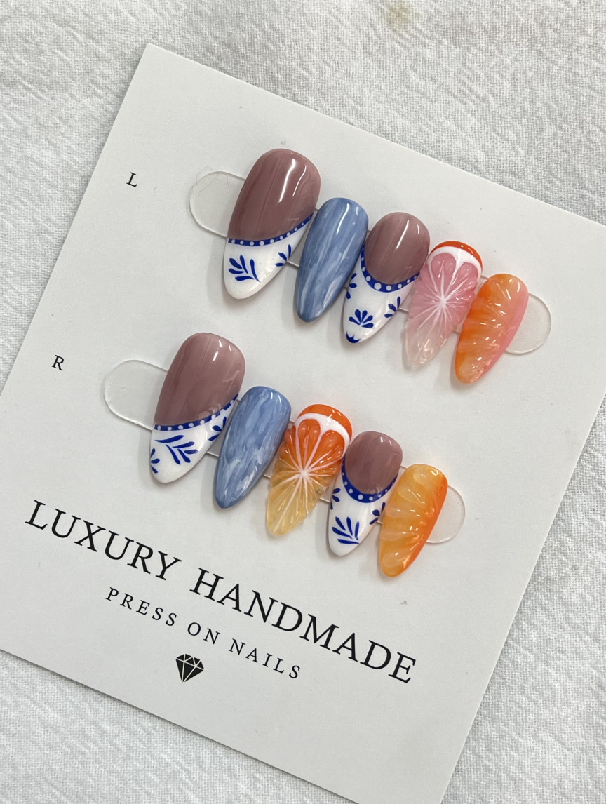 Wholesale 10pcs Hand Painted Gel Press Nails Beautiful Luxury Customized Design Best Selling Artificial Material Finger Model