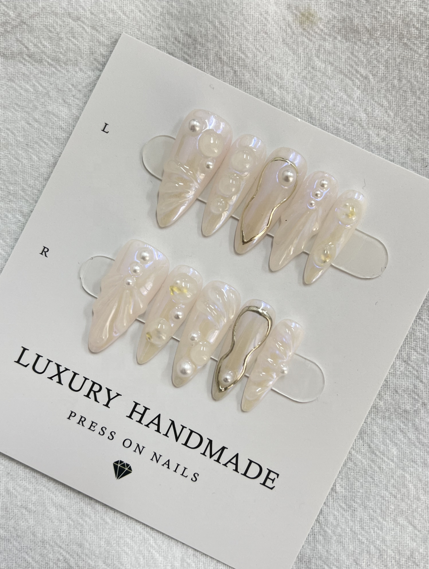 Wholesale 10pcs Hand Painted Gel Press Nails Beautiful Luxury Customized Design Best Selling Artificial Material Finger Model